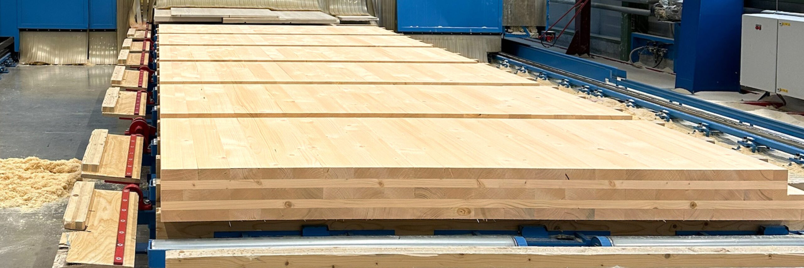 NOVATOP CLT STANDARD — panneau lamellé-croisé 2