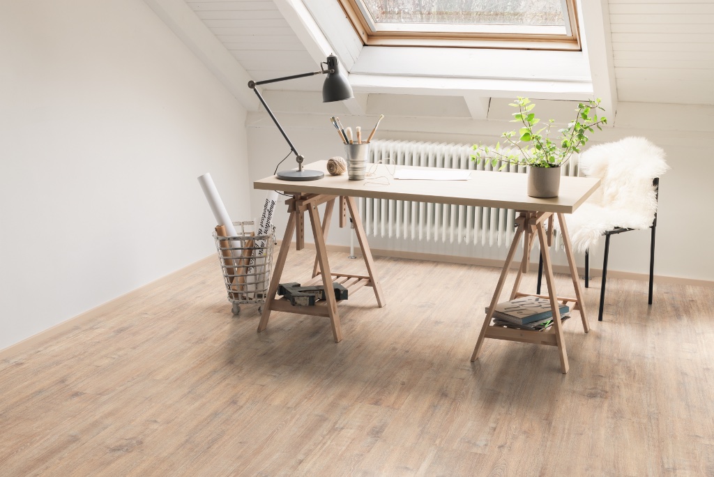 Lame de sol stratifié EGGER Woodwork Oak 2