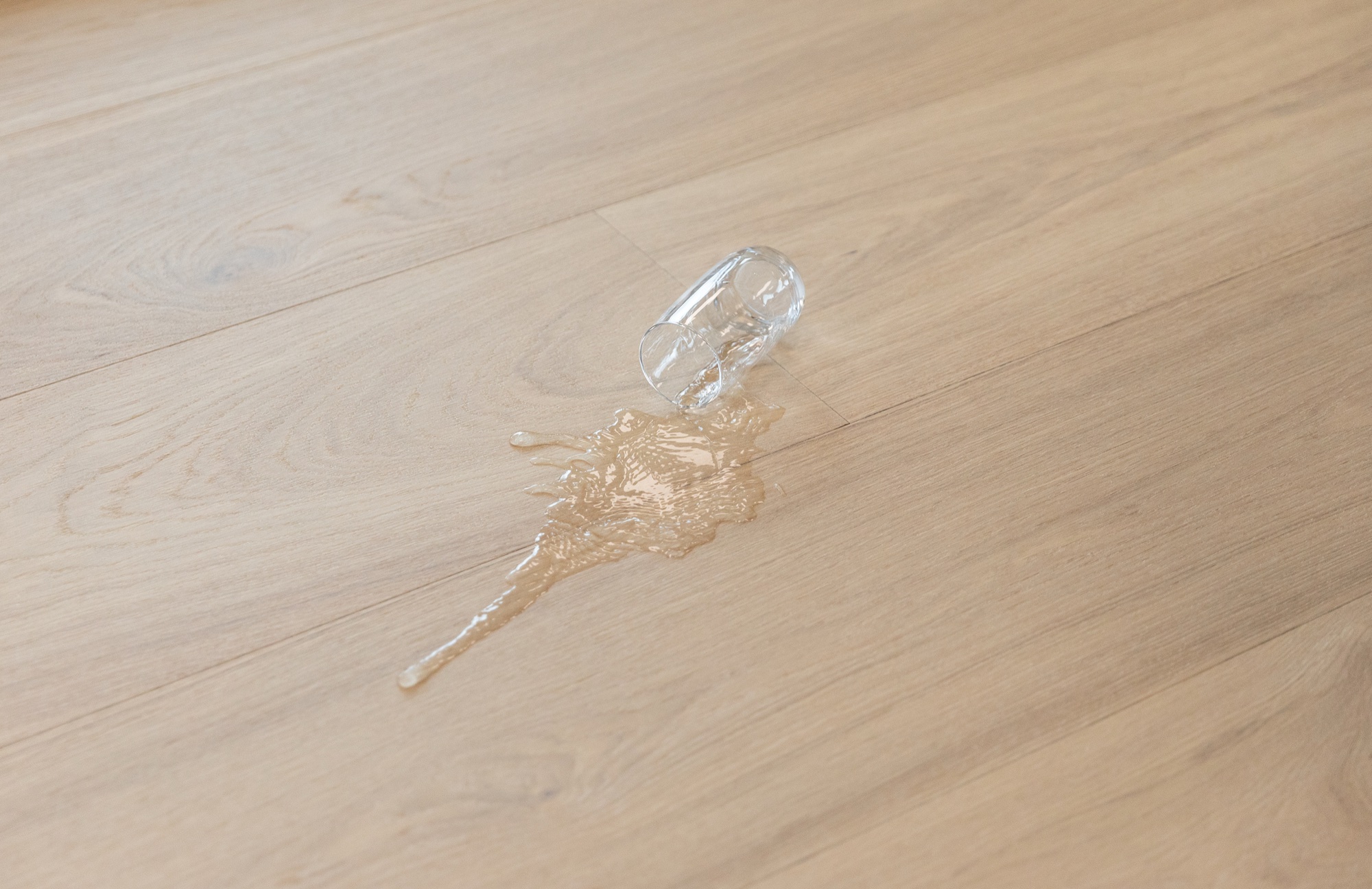 Lame de parquet hybride Bjelin Woodura Viarp chêne Powder White 3