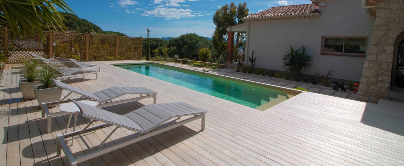 Terrasse en bois Accoya pour la Villa Carat à Cannes