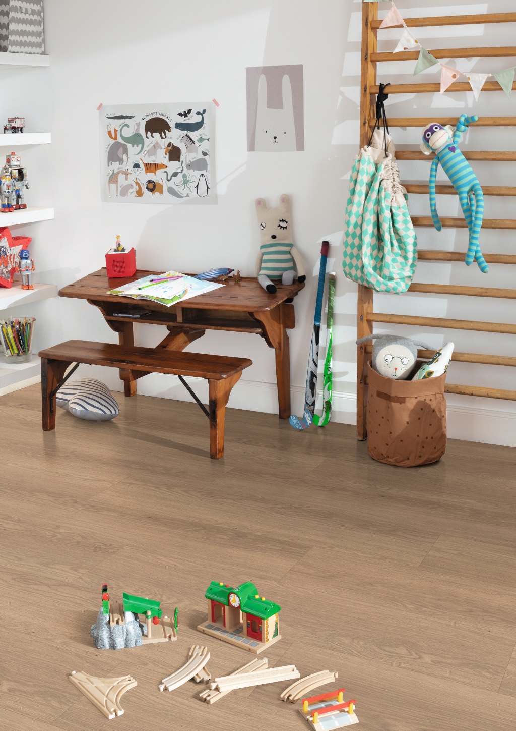 Lame de sol stratifié hydrofuge EGGER Brown Baronia Oak 2
