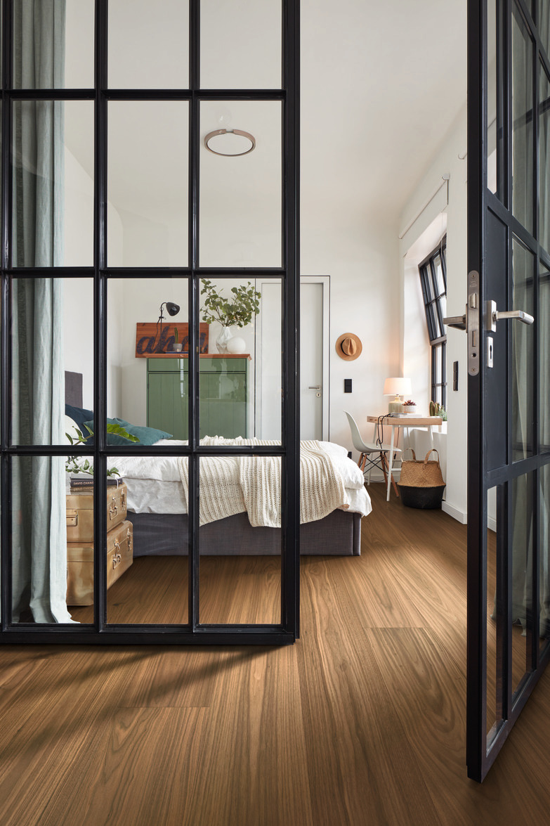 08912 — Lame de parquet contrecollé MEISTER Lindura HD 400 noyer American walnut lively 2