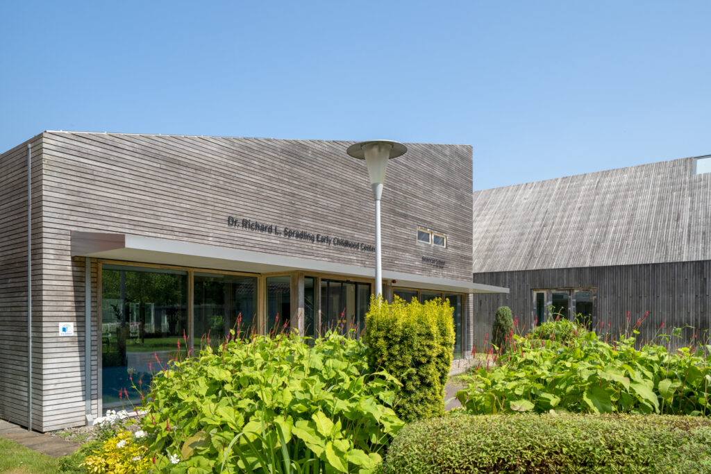 École Américaine de La Haye – 7 ans plus tard