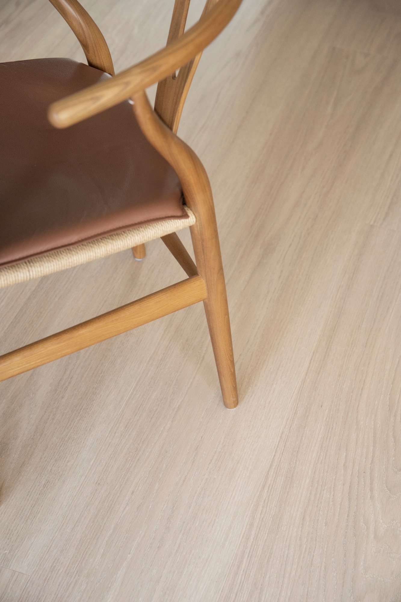 Lame de parquet hybride Bjelin Woodura Larvik chêne Powder White 3