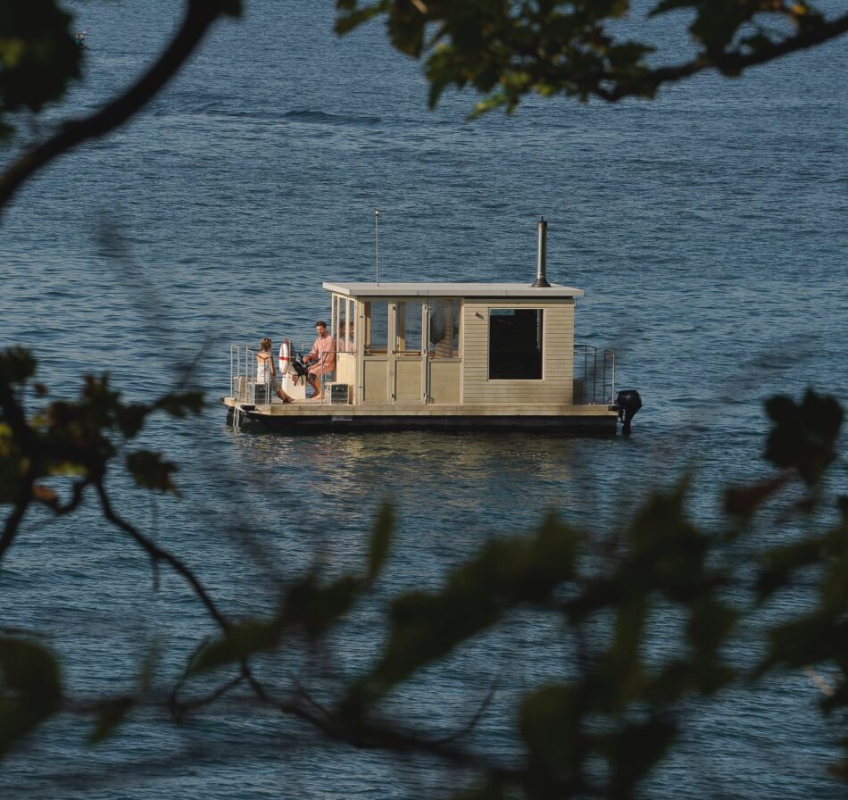 Un bateau-sauna en bois Accoya