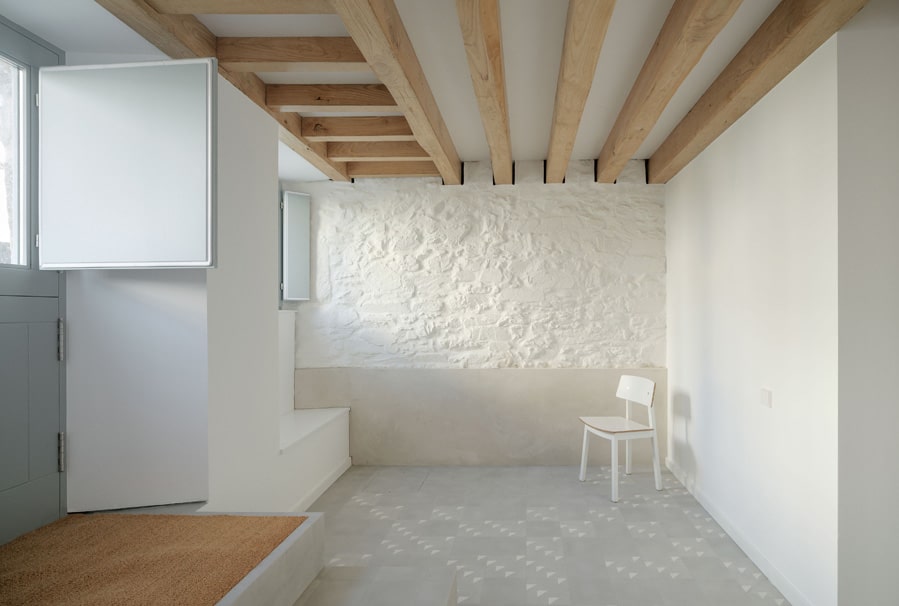 Réhabilitation de logements entre murs mitoyens à Santiago