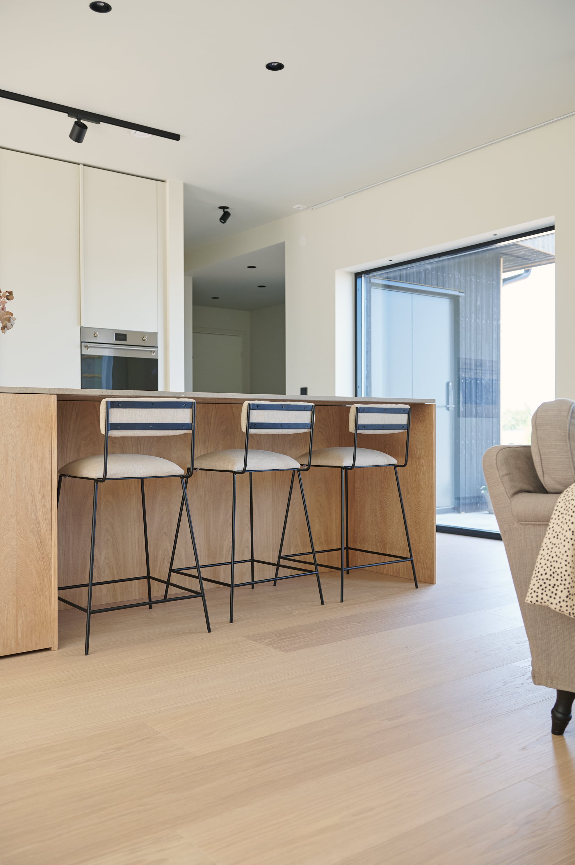 Lame de parquet hybride Bjelin Woodura Larvik chêne Powder White 5