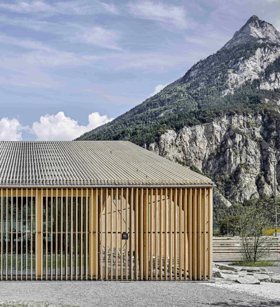 Aire d'autoroute du Gothard : un chef-d'œuvre en bois Accoya