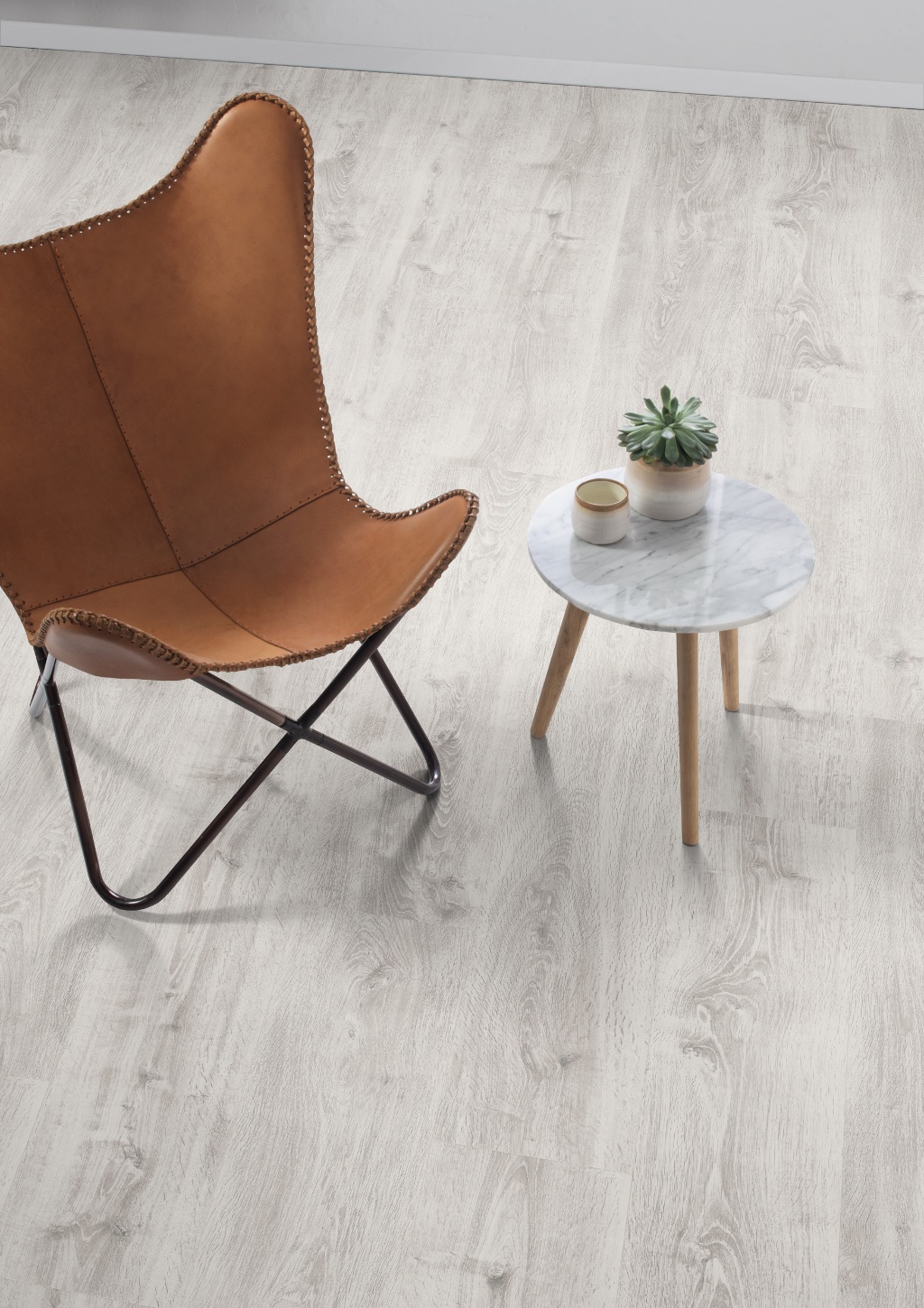 Lame de sol stratifié EGGER White Waltham Oak 2
