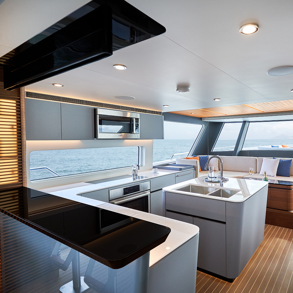 CL Yachts CLX96 – Jozeph Forakis