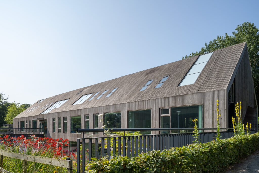 École Américaine de La Haye – 7 ans plus tard