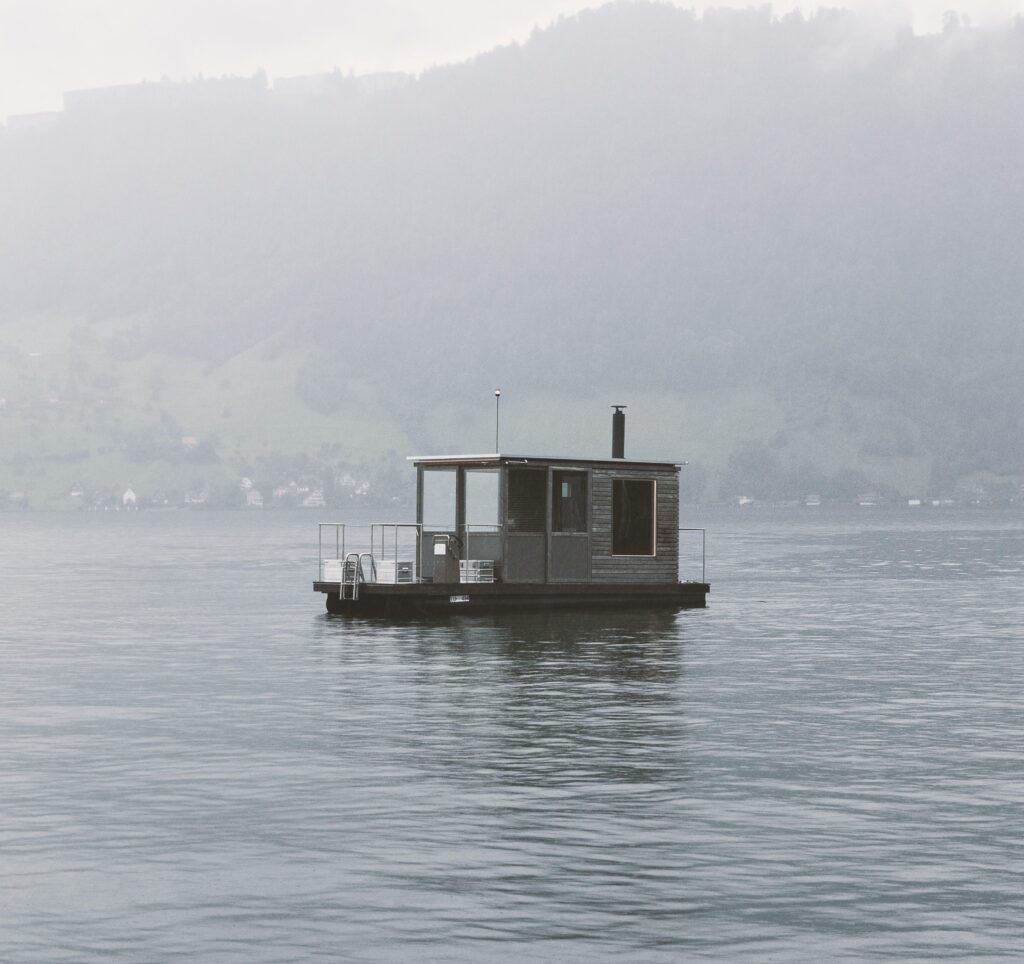 Un bateau-sauna en bois Accoya