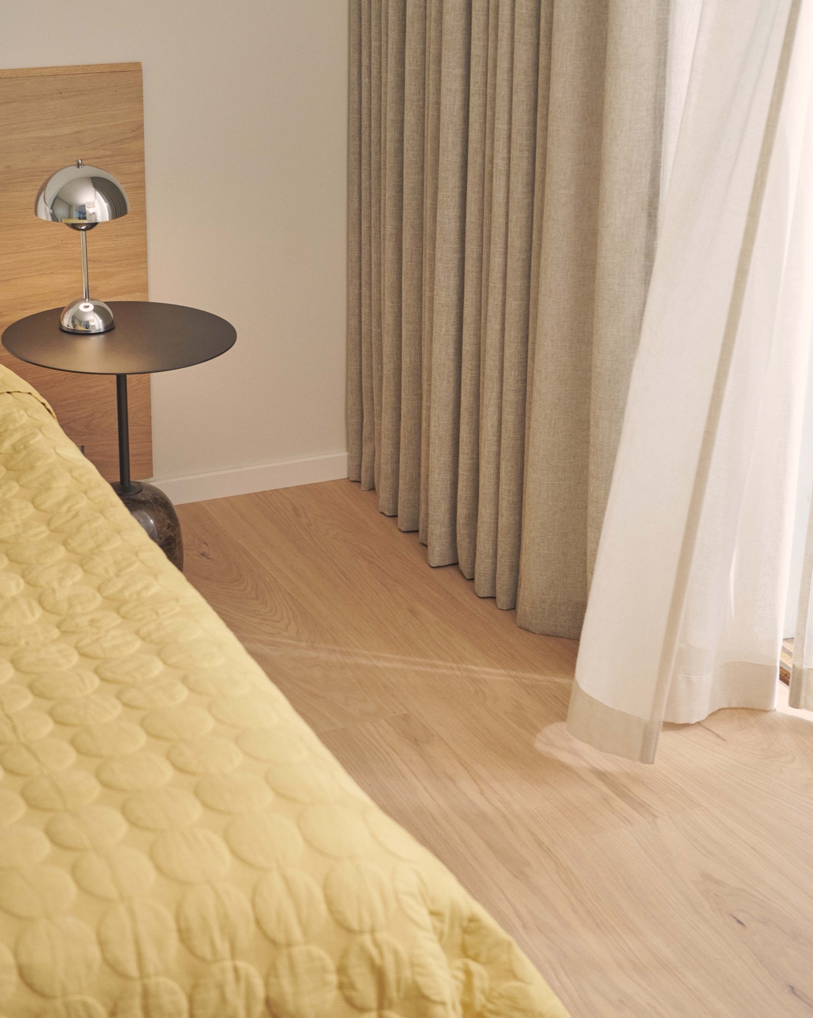 Lame de parquet hybride Bjelin Woodura Höja chêne Misty White 3
