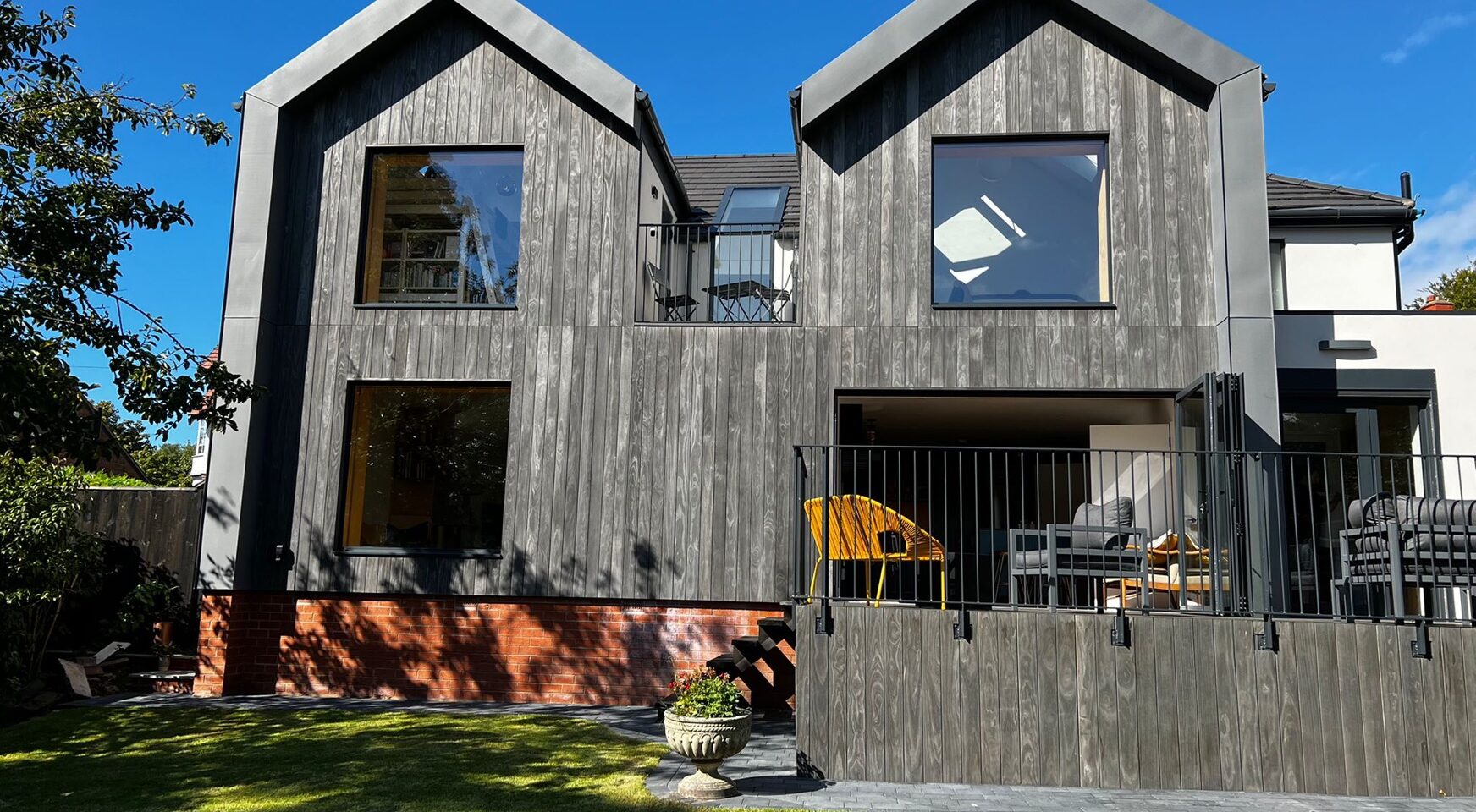 Bardage gris Accoya Color Grey en Angleterre