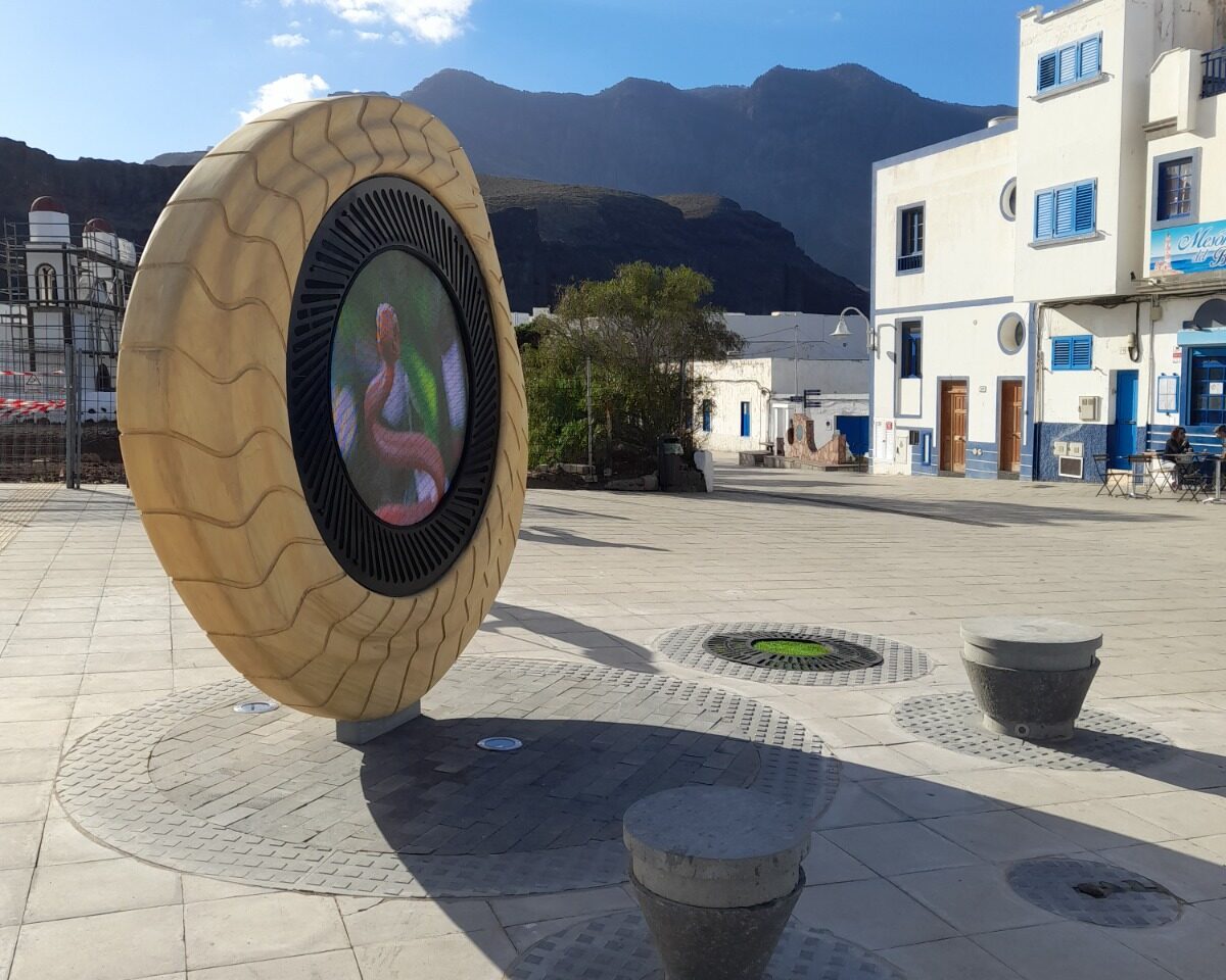 Des totems en Accoya aux Îles Canaries