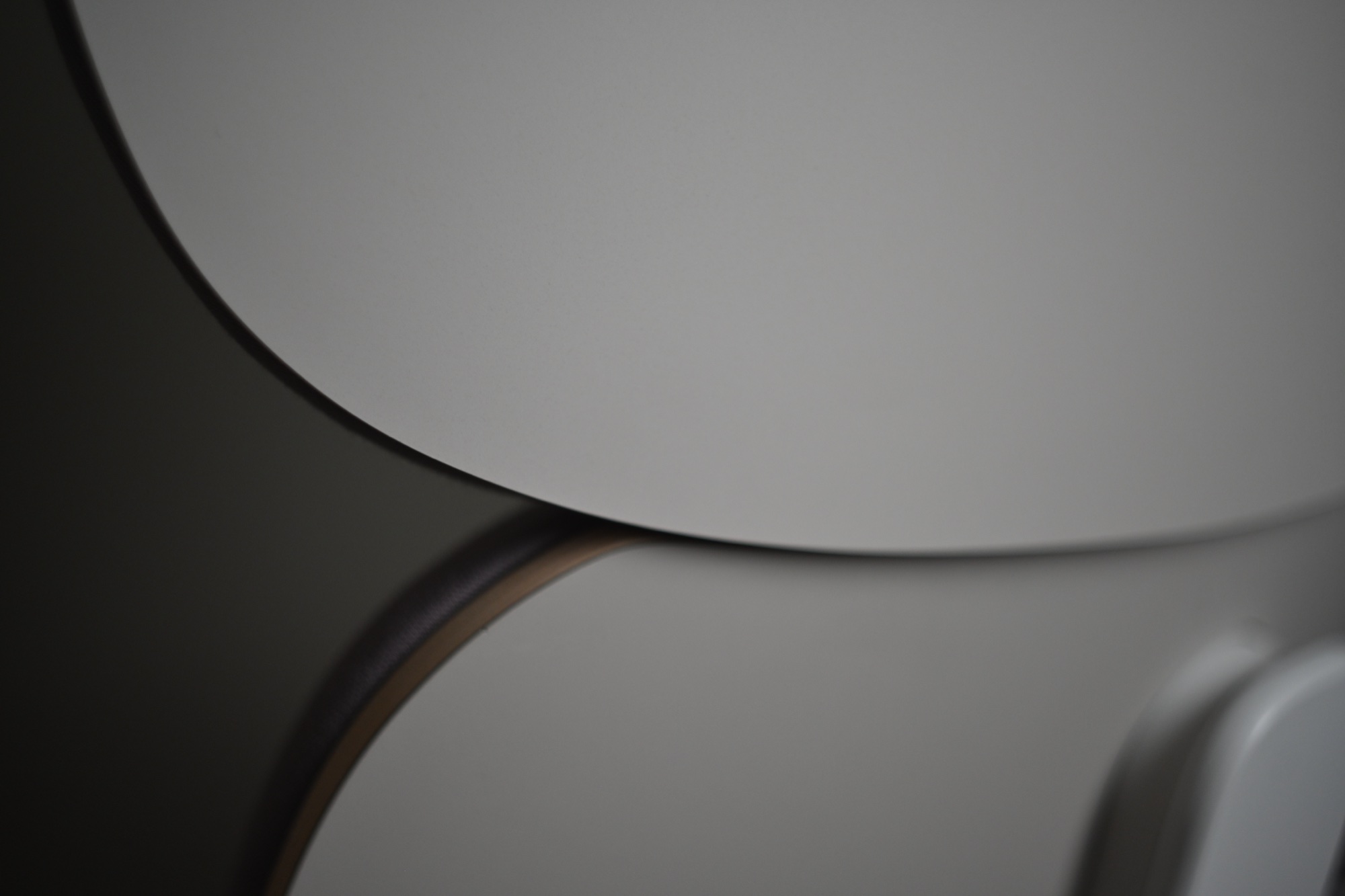 Chaise Aiora – DavidHugh