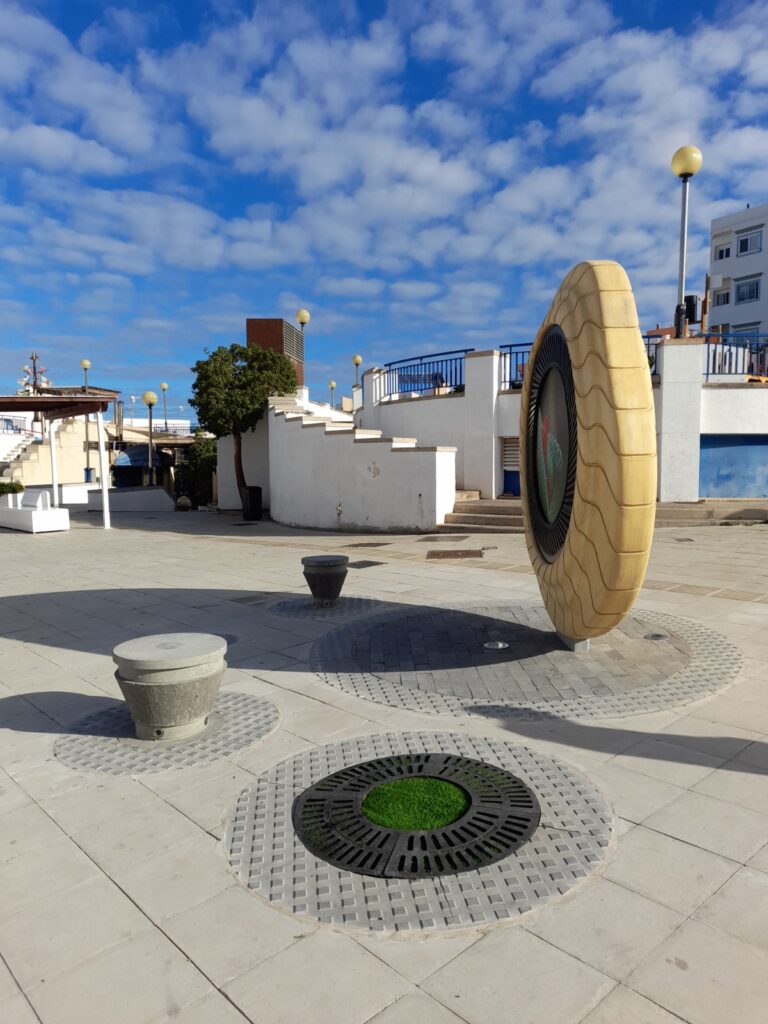Des totems en Accoya aux Îles Canaries