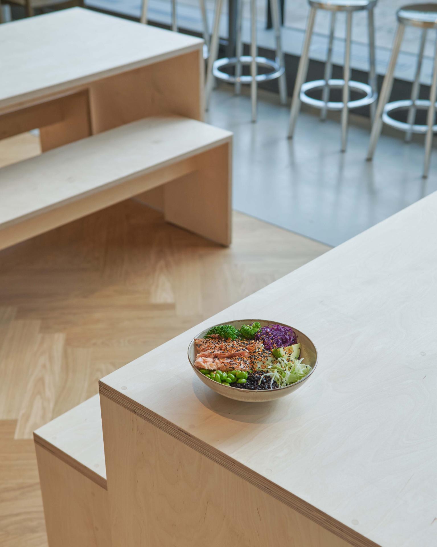 Le bar à salades qui a fait du sol son ingrédient principal