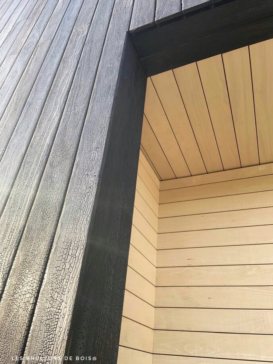 ESTER'UP à Limoges : un bardage bois brûlé en Accoya