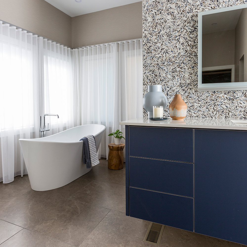 Salle de bain d'inspiration hôtel européen – Evolo Design, Ohio