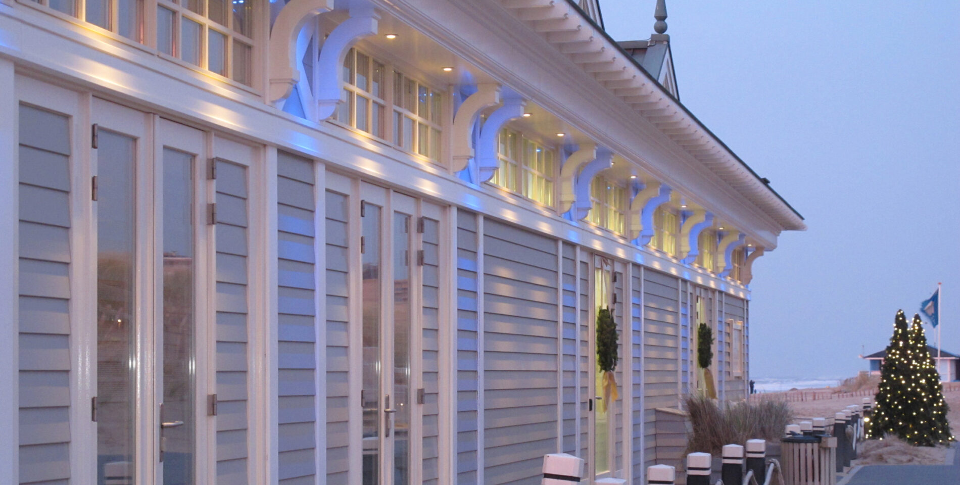 L'Accoya pour un bar-restaurant de plage : Breakers Beach House