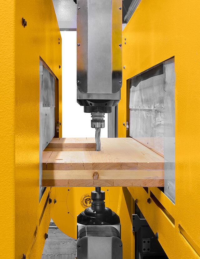 Centre de taille CLT et panneaux Essetre Techno PF 1250 EVO