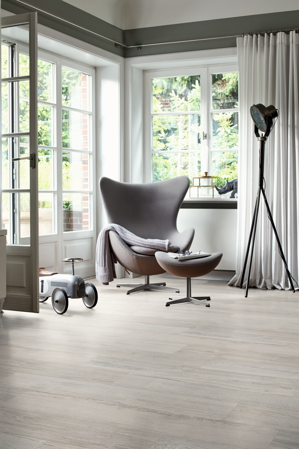 Lame de sol stratifié hydrofuge EGGER Grey Elva Oak 2