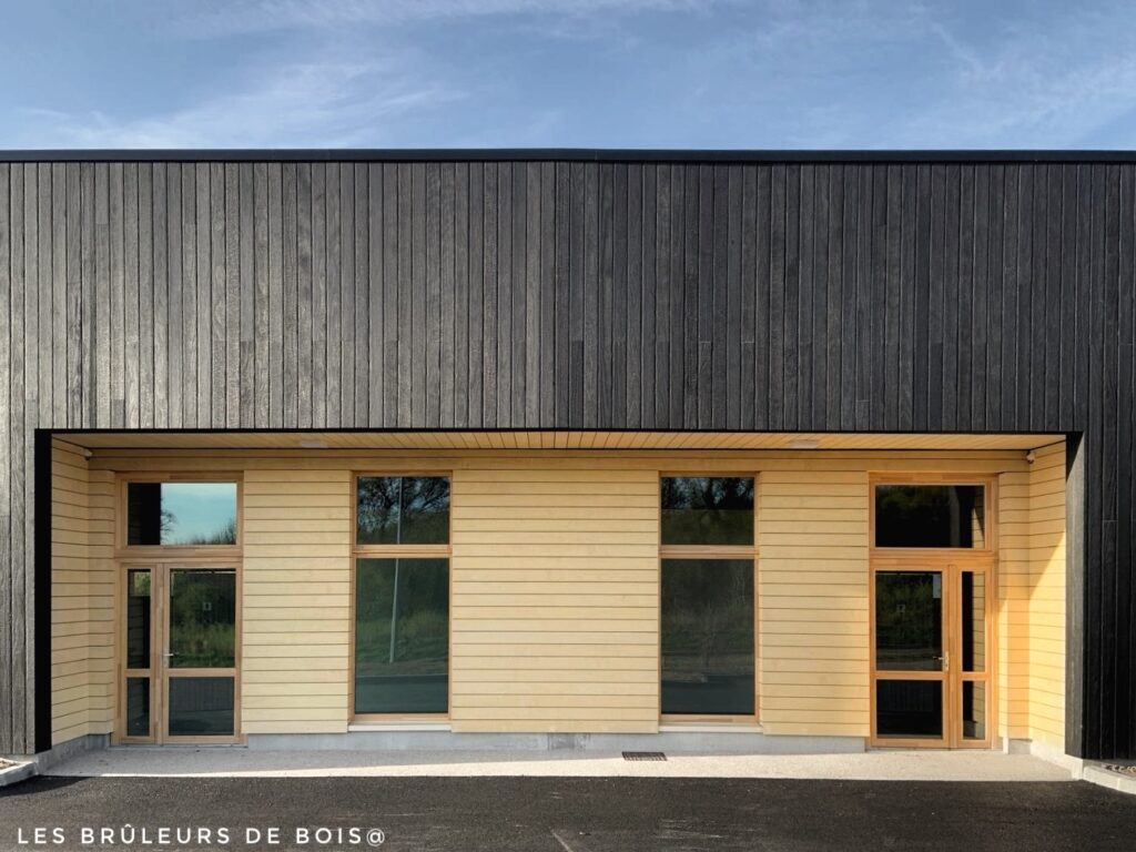 ESTER'UP à Limoges : un bardage bois brûlé en Accoya