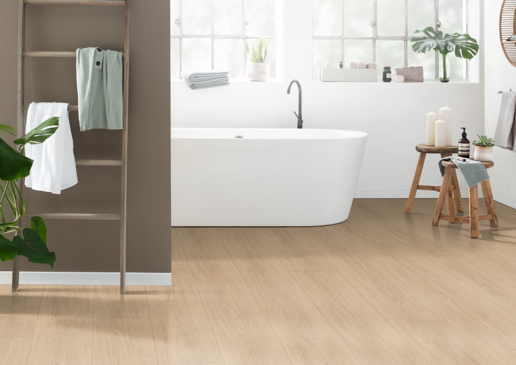 Lame de sol stratifié hydrofuge EGGER Natural Victoria Oak 5
