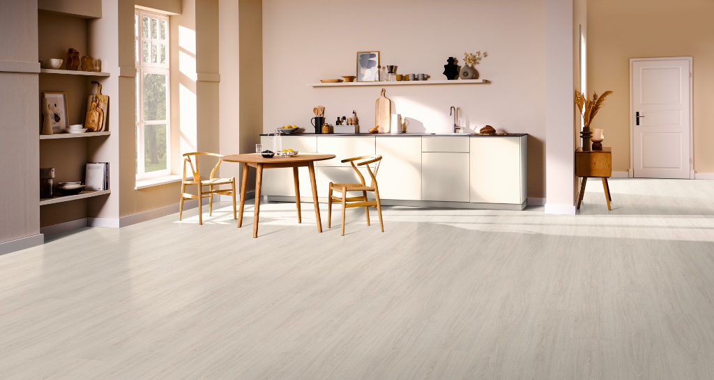 Lame de sol stratifié hydrofuge EGGER White Victoria Oak 3