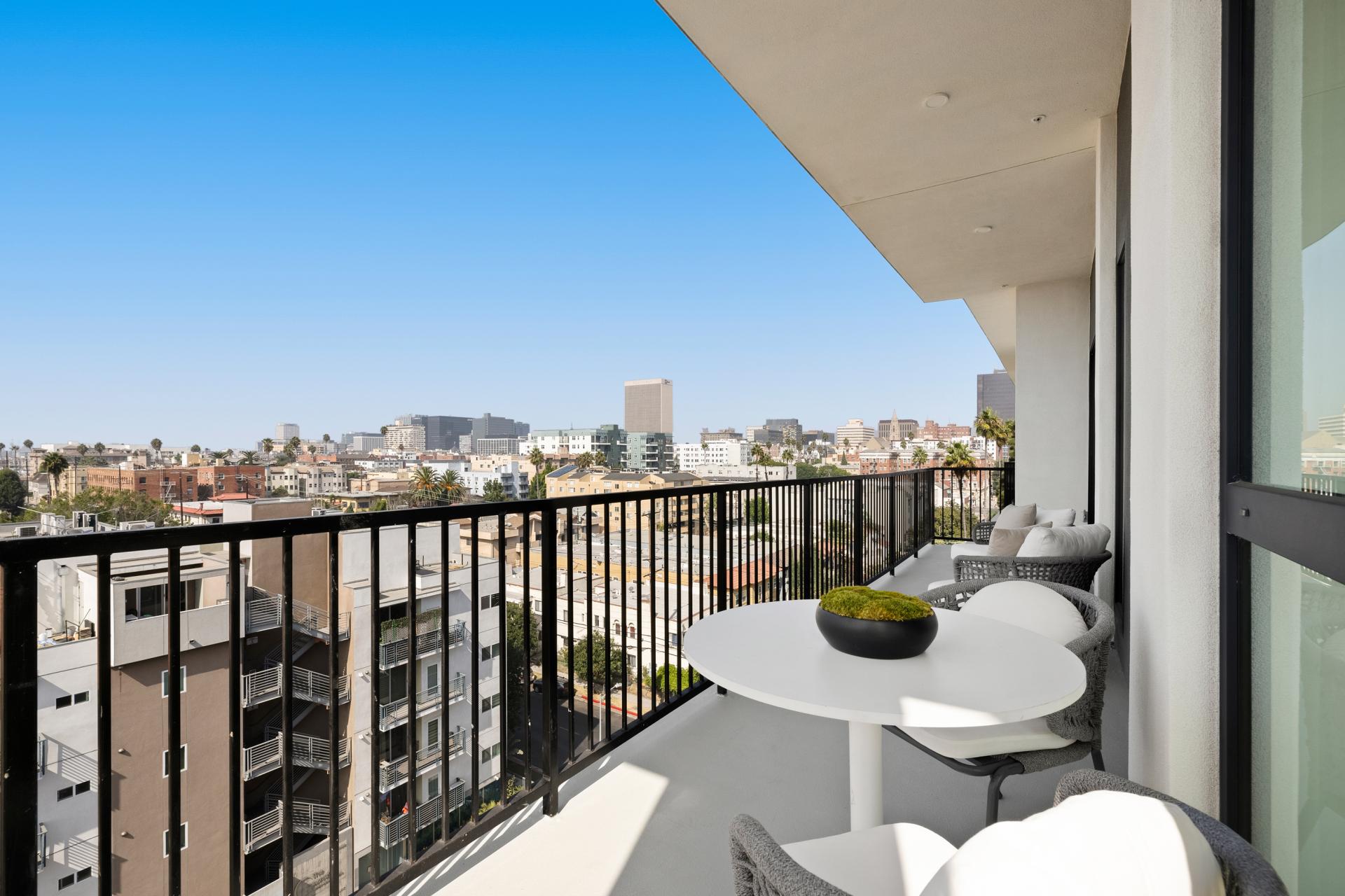 Une nouvelle copropriété à Los Angeles à l'esthétique moderne et épurée