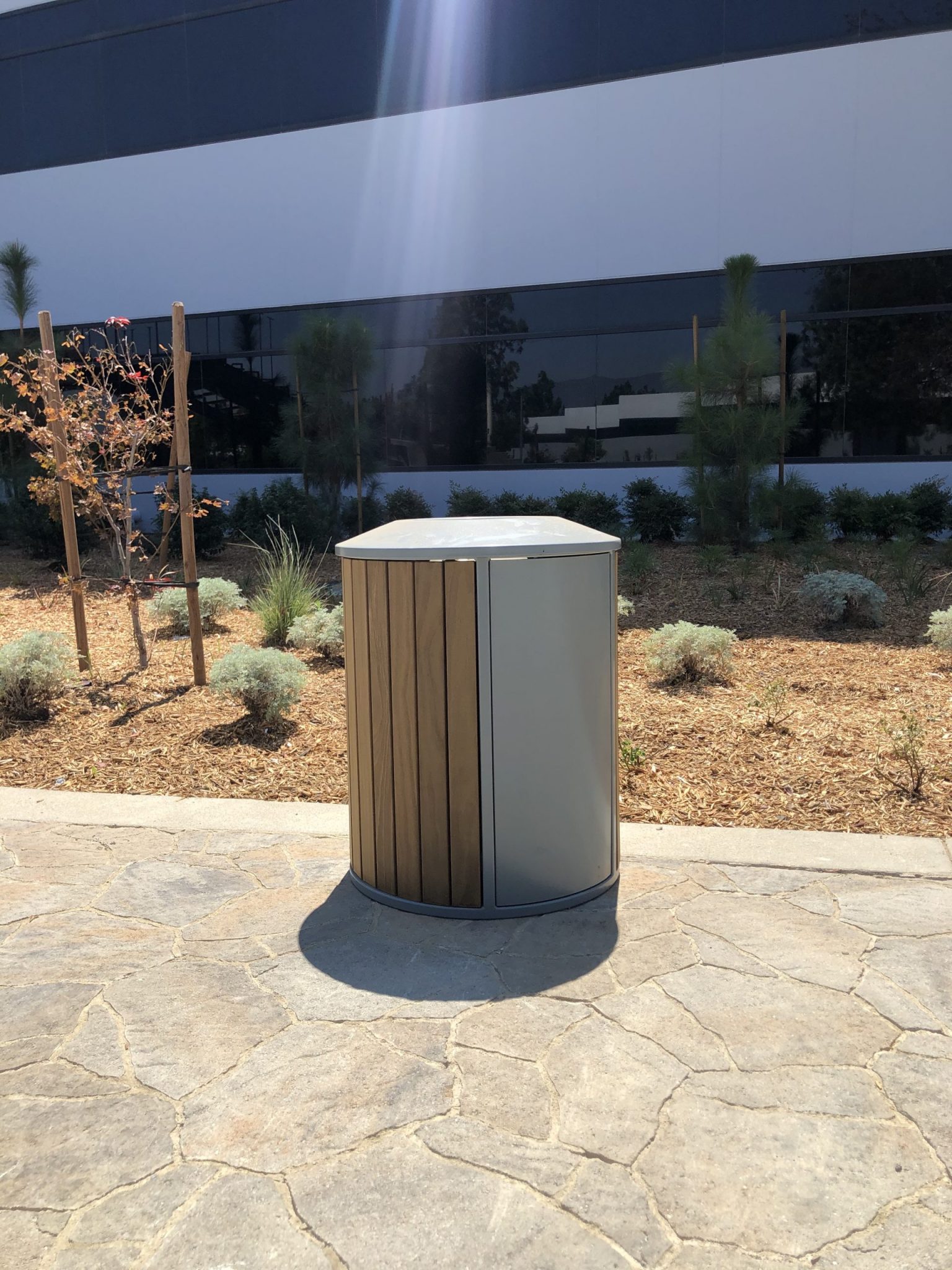 Mobilier extérieur, Inland Empire Health Plan, Rancho Cucamonga