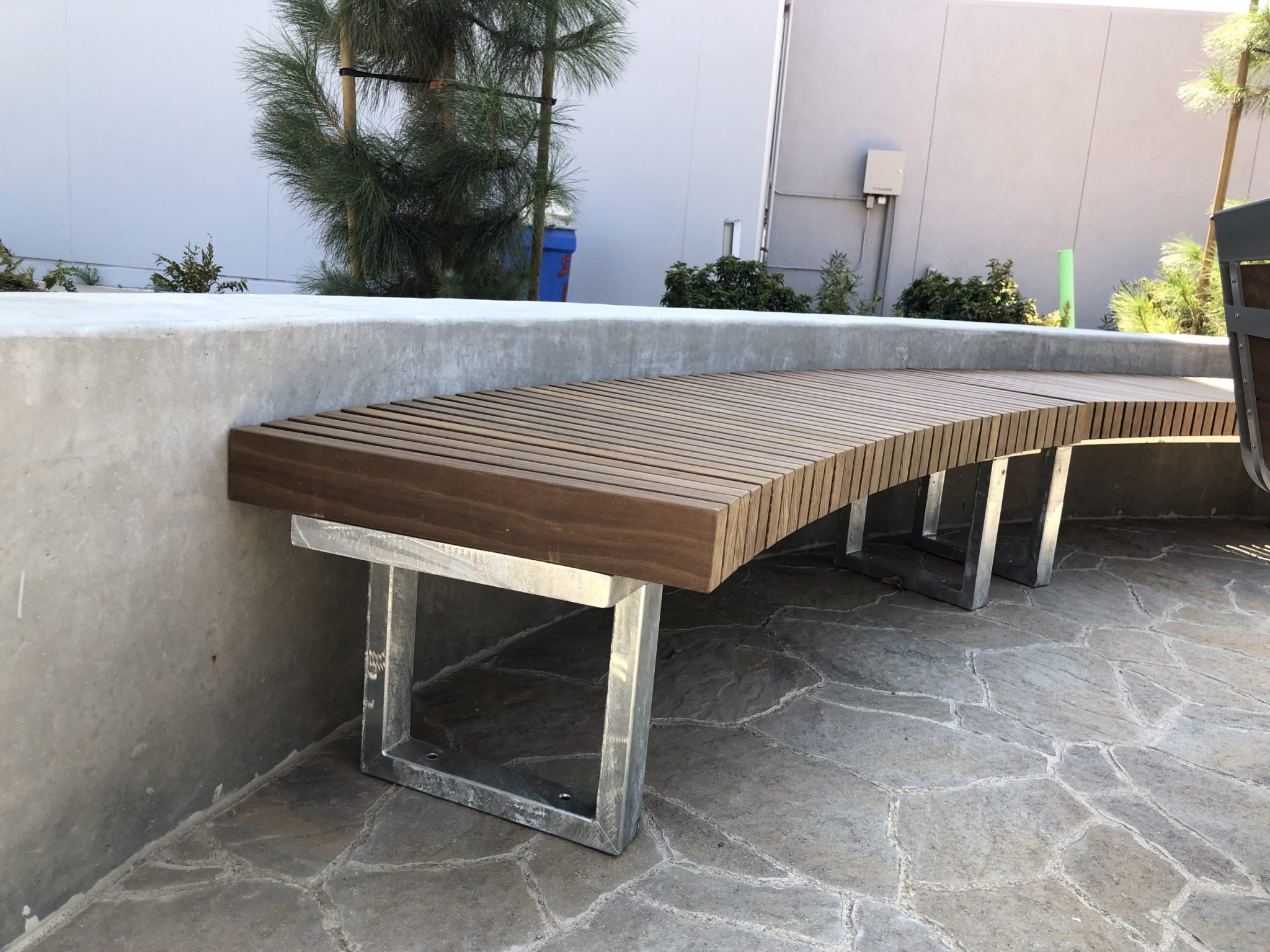 Mobilier extérieur, Inland Empire Health Plan, Rancho Cucamonga