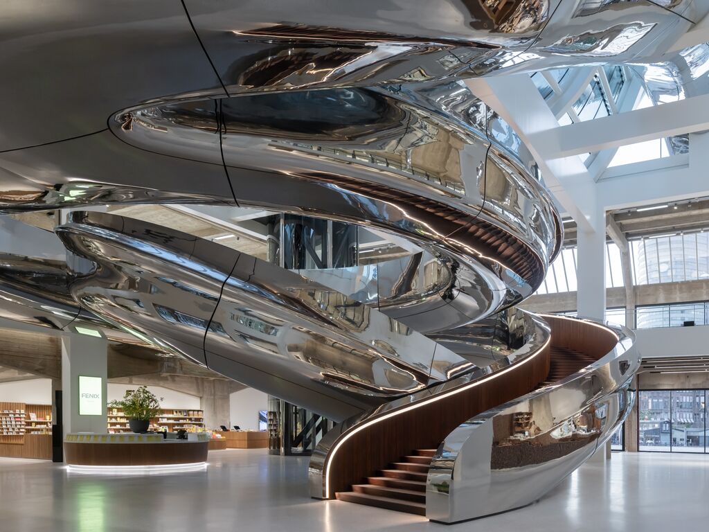 Musée Fenix et escalier Tornado, Rotterdam